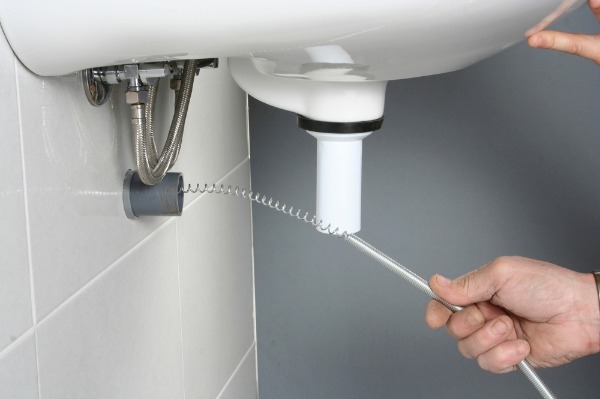 snaking bathroom sink drain